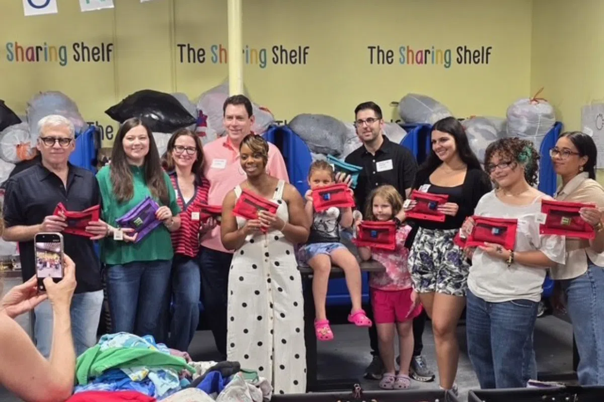 The Lever & Ecker team volunteering at The Sharing Shelf in Port Chester